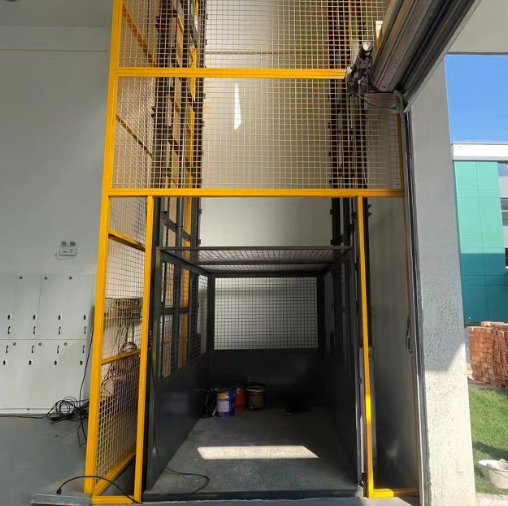 黑龙江导轨式升降机助力物流园破解运输难题